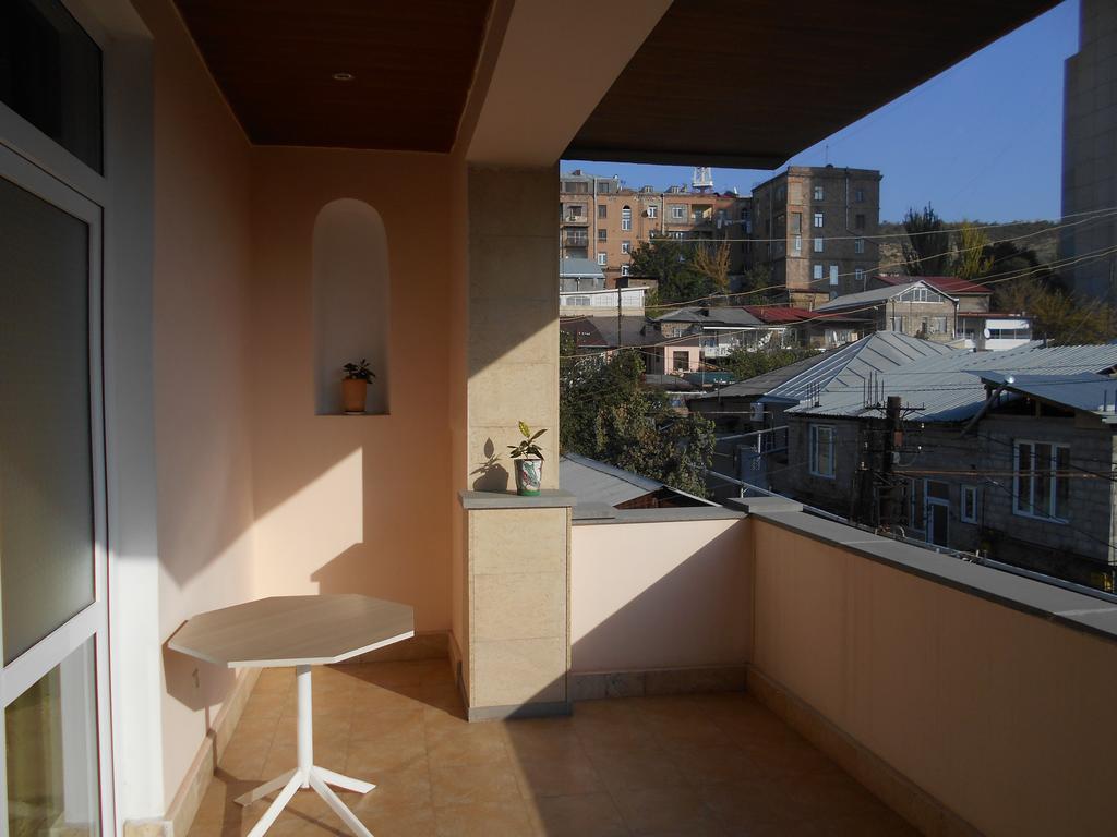 Hotel Сolibri Erywań Zewnętrze zdjęcie