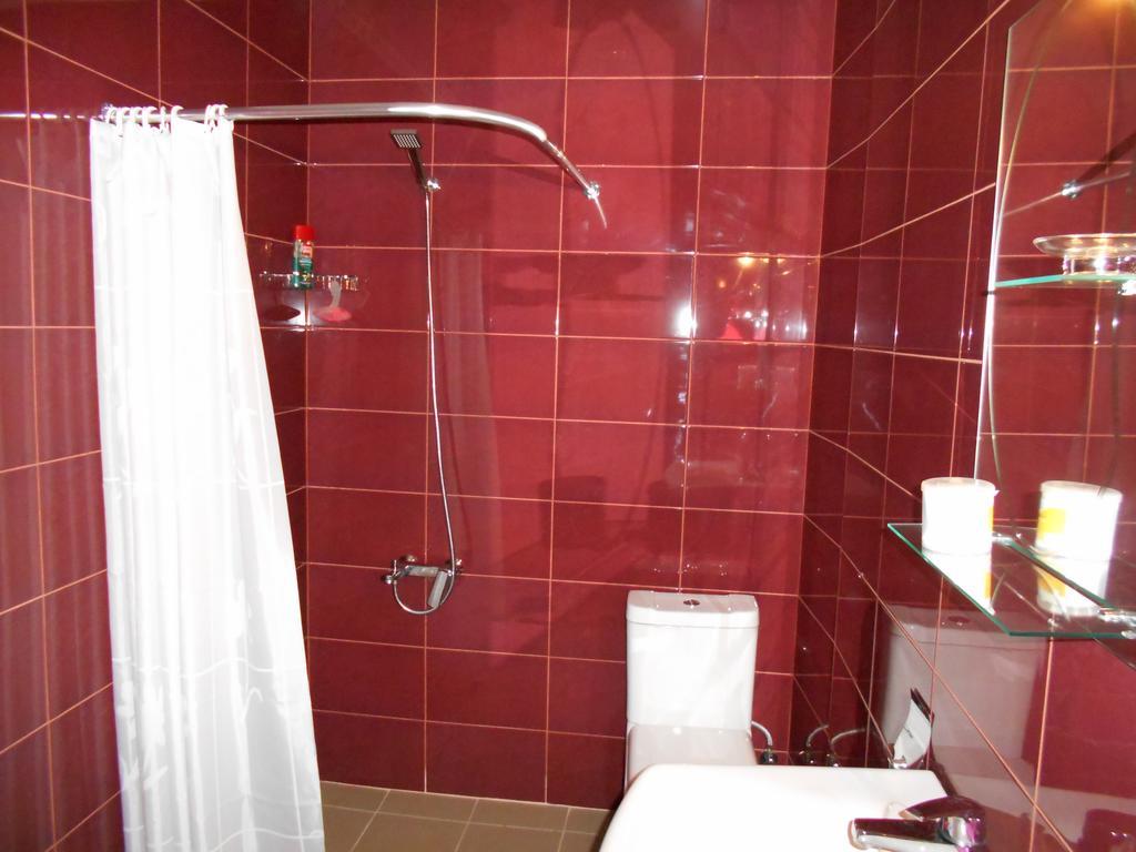 Hotel Сolibri Erywań Zewnętrze zdjęcie