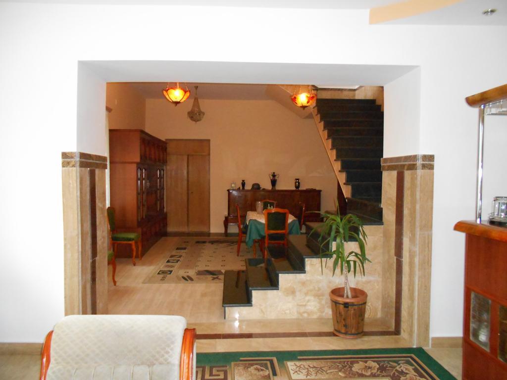 Hotel Сolibri Erywań Zewnętrze zdjęcie