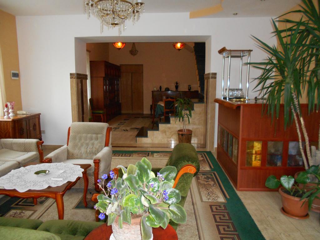 Hotel Сolibri Erywań Zewnętrze zdjęcie