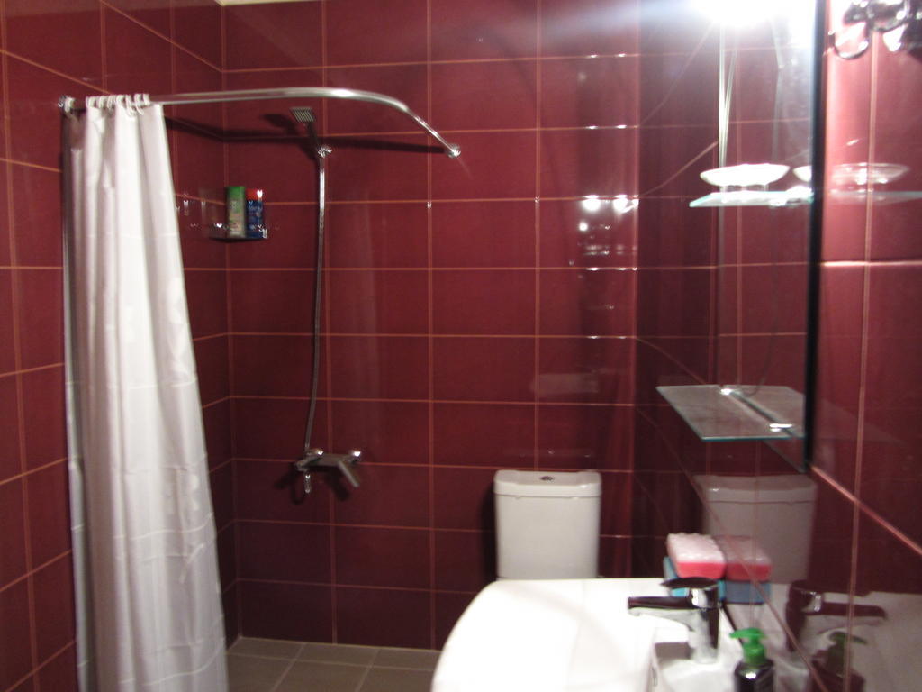 Hotel Сolibri Erywań Zewnętrze zdjęcie