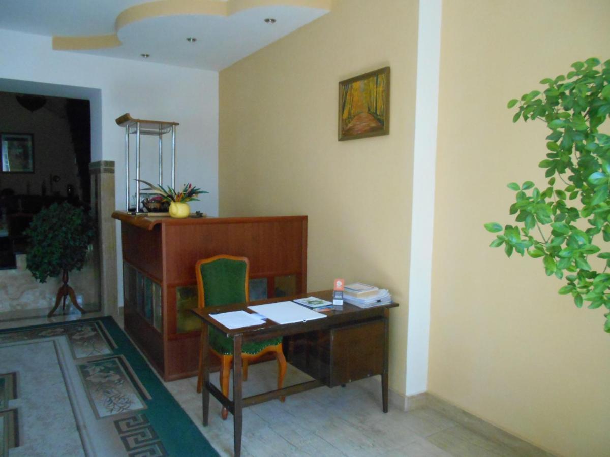Hotel Сolibri Erywań Zewnętrze zdjęcie